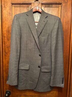 Hart Schaffner Marx Gray Checked Two-Button Suit Jacket